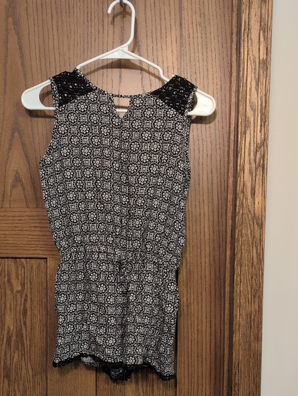 Joe B Black and White Sleeveless Patterned Romper with Lace Trim